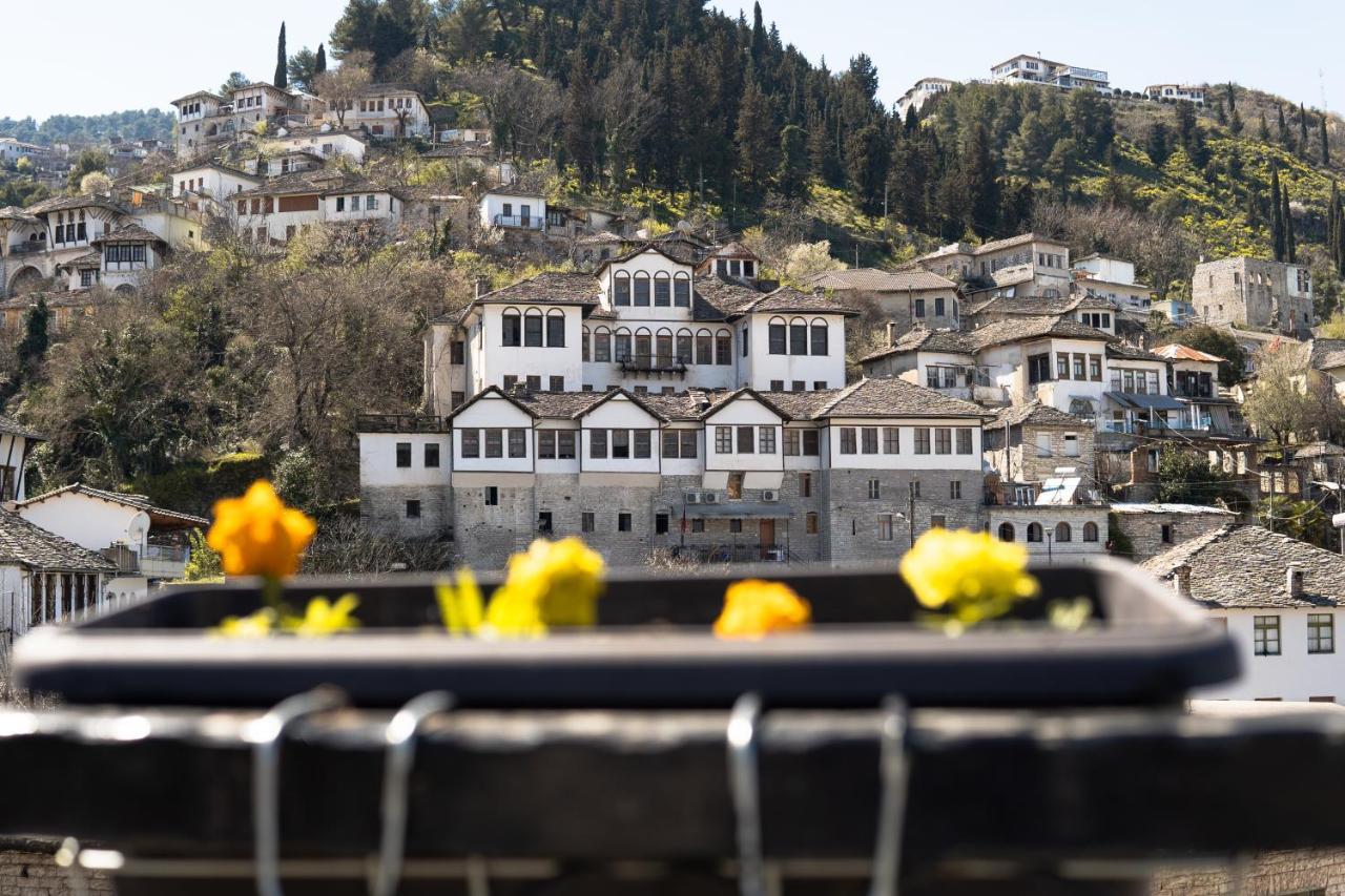 Alsara Guesthouse Gjirokastër Exterior foto